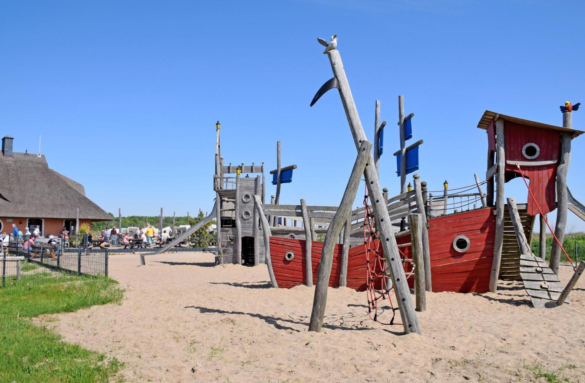 Ferienwohnungen An Der Hagenschen Middelhagen Luaran gambar