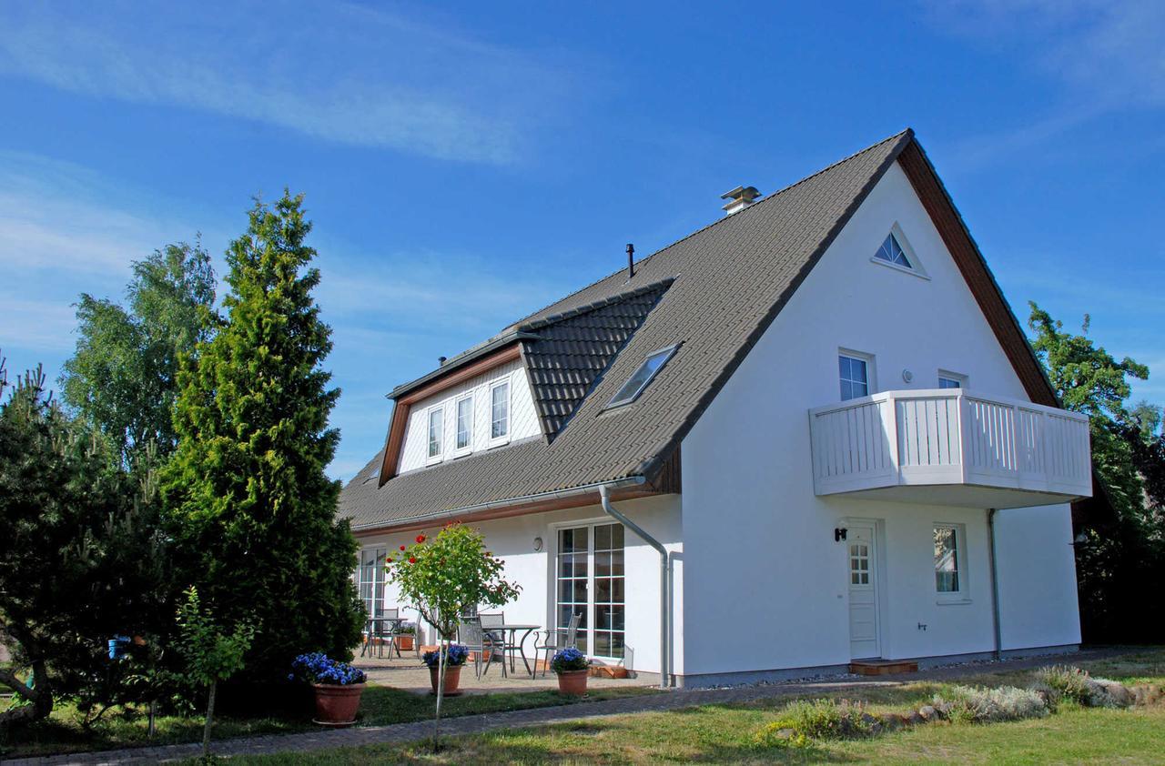 Ferienwohnungen An Der Hagenschen Middelhagen Luaran gambar